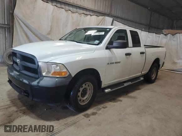 2012 Ram 1500 ST z VIN 1C6RD7FP7CS155671, wystawiony jako Copart lot #72000105 z przebiegiem 103 690 mil mil oraz Czysty tytuł • Clean title. Historia ofert i sprzedaży dostępna na DreamBid. Obrazek 1.