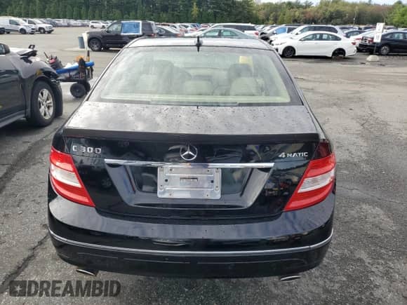 2008 Mercedes-Benz C 300 Sport с VIN WDDGF81X18F100677, выставлен на аукционе Copart как лот 82078025 с пробегом Не указан миль и Списание • Salvage title. История ставок и продаж доступна на DreamBid. Изображение 6.