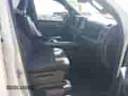 2022 Ram 1500 Big Horn z VIN 1C6RREBT2NN329043, wystawiony jako IAAI lot #42831215 z przebiegiem 47 776 mil mil oraz . Historia ofert i sprzedaży dostępna na DreamBid. Obrazek 5.