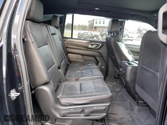 2021 Chevrolet Suburban RST с VIN 1GNSKEKD3MR426399, выставлен на аукционе Copart как лот 44674465 с пробегом 162 266 миль миль и Списание • Salvage title. История ставок и продаж доступна на DreamBid. Изображение 11.