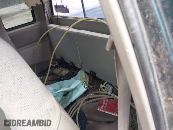 1995 Dodge Dakota с VIN 1B7GG23X6SS221866, выставлен на аукционе IAAI как лот 42449940 с пробегом 146 680 миль миль и . История ставок и продаж доступна на DreamBid. Изображение 8.