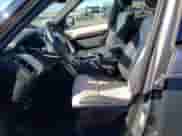 2023 Land Rover Discovery z VIN SALRT2EX6P2464983, wystawiony jako Copart lot #42700373 z przebiegiem 9 462 mil mil oraz . Historia ofert i sprzedaży dostępna na DreamBid. Obrazek 7.