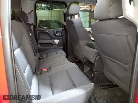 2016 Chevrolet Silverado 1500 LT z VIN 1GCVKREH4GZ418294, wystawiony jako Copart lot #89671855 z przebiegiem 136 830 mil mil oraz Czysty tytuł • Clean title. Historia ofert i sprzedaży dostępna na DreamBid. Obrazek 10.