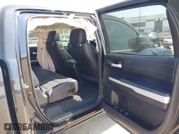 2020 Toyota Tundra SR5 with VIN 5TFDY5F14LX892112, listed as a IAAI auction lot 43150965 with 131,222 mi miles and . Bid and sale history available at DreamBid. Image 8.
