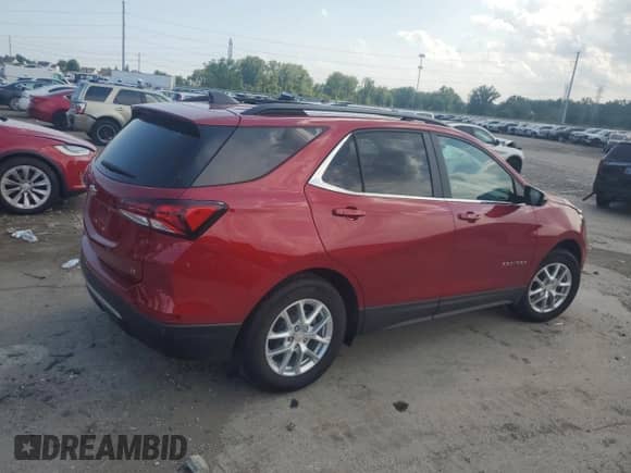 2024 Chevrolet Equinox LT with VIN 3GNAXKEG9RL301892, listed as a Copart auction lot 68036875 with 4,665 mi miles and Non repairable. Bid and sale history available at DreamBid. Image 3.