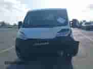 2024 Ram ProMaster Cargo Tradesman z VIN 3C6LRVAG3RE112573, wystawiony jako IAAI lot #42100042 z przebiegiem 10 230 mil mil oraz . Historia ofert i sprzedaży dostępna na DreamBid. Obrazek 6.