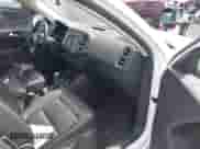 2017 Volkswagen Tiguan S с VIN WVGAV7AX3HW510261, выставлен на аукционе IAAI как лот 43209214 с пробегом 78 790 миль миль и . История ставок и продаж доступна на DreamBid. Изображение 5.