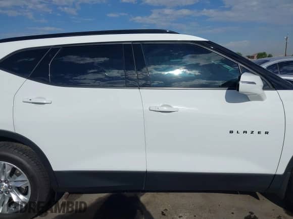 2022 Chevrolet Blazer LT с VIN 3GNKBCR48NS122476, выставлен на аукционе IAAI как лот 42655725 с пробегом 54 177 миль миль и . История ставок и продаж доступна на DreamBid. Изображение 13.