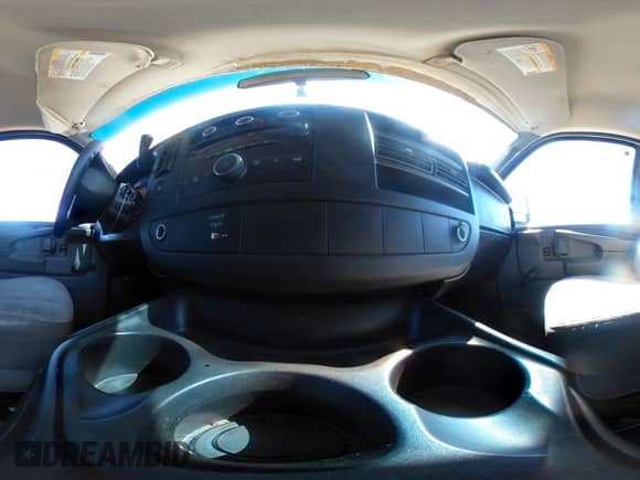 2008 Chevrolet Express Cargo с VIN 1GCGG25C081127006, выставлен на аукционе IAAI как лот 42912562 с пробегом 146 341 миль миль и . История ставок и продаж доступна на DreamBid. Изображение 18.