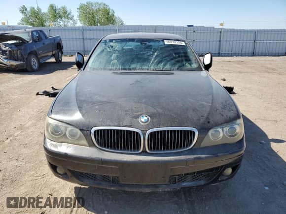 2007 BMW 7 Series 750Li z VIN WBAHN83547DT72175, wystawiony jako Copart lot #56912175 z przebiegiem 85 965 mil mil oraz Czysty tytuł • Clean title. Historia ofert i sprzedaży dostępna na DreamBid. Obrazek 5.