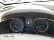 2017 Hyundai Santa Fe 2.4L с VIN 5NMZU3LB1HH015256, выставлен на аукционе Copart как лот 82183125 с пробегом Не указан миль и Списание • Salvage title. История ставок и продаж доступна на DreamBid. Изображение 9.