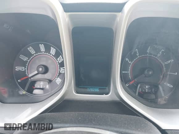 2010 Chevrolet Camaro LS z VIN 2G1FE1EV3A9160377, wystawiony jako IAAI lot #42830095 z przebiegiem 178 206 mil mil oraz . Historia ofert i sprzedaży dostępna na DreamBid. Obrazek 7.