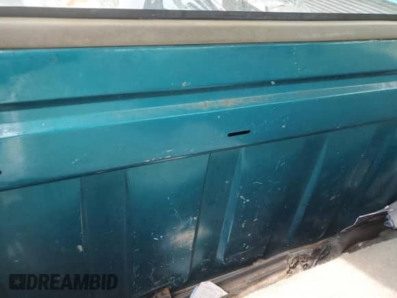 1995 GMC Sierra 1500 с VIN 1GTEC14Z4SZ551770, выставлен на аукционе Copart как лот 54618585 с пробегом 2 364 247 миль миль и Списание • Salvage title. История ставок и продаж доступна на DreamBid. Изображение 10.