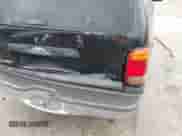 1999 Ford Explorer XLT с VIN 1FMZU32E4XZA39018, выставлен на аукционе IAAI как лот 43383234 с пробегом 193 904 миль миль и . История ставок и продаж доступна на DreamBid. Изображение 13.