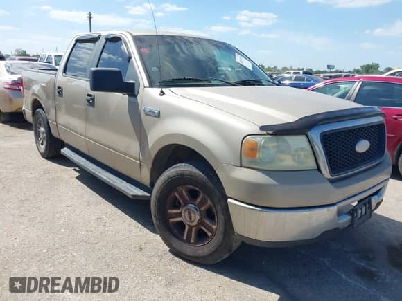 2007 Ford F-150 XLT с VIN 1FTPW12V77FA34682, выставлен на аукционе IAAI как лот 42032105 с пробегом 185 433 миль миль и . История ставок и продаж доступна на DreamBid. Изображение 1.