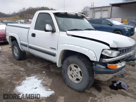 1999 Chevrolet Silverado 1500 LS with VIN 1GCEK14T2XZ125789, listed as a IAAI auction lot 40958507 with 178,496 mi miles and . Bid and sale history available at DreamBid. Image 1.