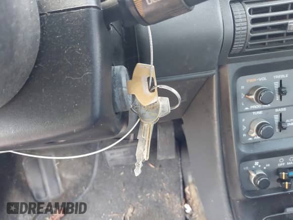 1994 Chevrolet Cavalier with VIN 1G1JC14T9R7167847, listed as a IAAI auction lot 42751448 with 98,988 mi miles and . Bid and sale history available at DreamBid. Image 11.