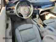 2010 BMW 3 Series 328i z VIN WBAWB3C53AP139591, wystawiony jako Copart lot #84578975 z przebiegiem 150 506 mil mil oraz Szkoda całkowita • Salvage title. Historia ofert i sprzedaży dostępna na DreamBid. Obrazek 8.