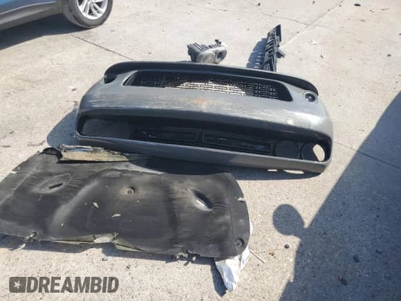 2019 Dodge Challenger SXT z VIN 2C3CDZAG3KH666581, wystawiony jako Copart lot #60089065 z przebiegiem Nie podano mil oraz Szkoda całkowita • Salvage title. Historia ofert i sprzedaży dostępna na DreamBid. Obrazek 12.