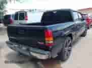 2005 GMC Sierra 1500 SLE z VIN 2GTEC13TX51314498, wystawiony jako IAAI lot #42730701 z przebiegiem 186 416 mil mil oraz . Historia ofert i sprzedaży dostępna na DreamBid. Obrazek 4.