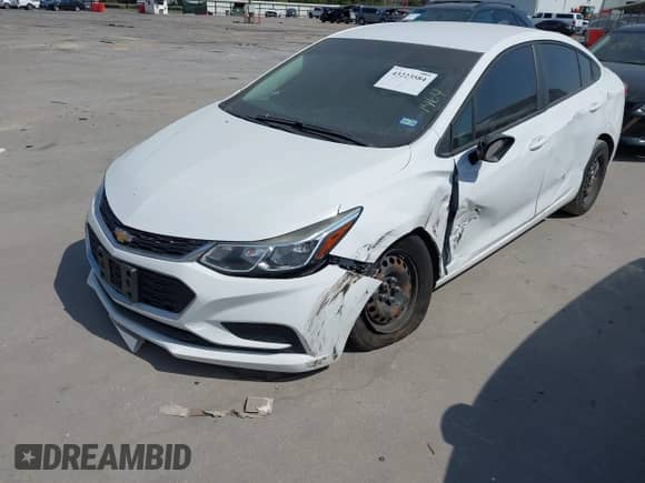 2018 Chevrolet Cruze LS с VIN 1G1BC5SM2J7231464, выставлен на аукционе IAAI как лот 43252445 с пробегом 54 022 миль миль и . История ставок и продаж доступна на DreamBid. Изображение 6.