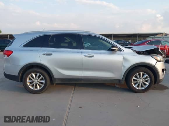 2016 Kia Sorento L with VIN 5XYPG4A31GG013919, listed as a IAAI auction lot 43041782 with 96,771 mi miles and . Bid and sale history available at DreamBid. Image 13.