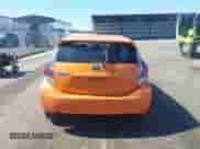 2015 Toyota Prius One z VIN JTDKDTB30F1095149, wystawiony jako IAAI lot #42846245 z przebiegiem 80 862 mil mil oraz . Historia ofert i sprzedaży dostępna na DreamBid. Obrazek 17.