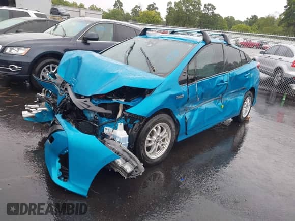 2018 Toyota Prius Plus z VIN JTDKARFP7J3070223, wystawiony jako IAAI lot #42922283 z przebiegiem 65 134 mil mil oraz . Historia ofert i sprzedaży dostępna na DreamBid. Obrazek 2.