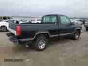 1997 Chevrolet Silverado 1500 with VIN 1GCEC14R5VZ187489, listed as a Copart auction lot 87211824 with 211,353 mi miles and Clean title. Bid and sale history available at DreamBid. Image 3.