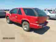 2002 Chevrolet Blazer LS с VIN 1GNCS18W22K123173, выставлен на аукционе IAAI как лот 42676108 с пробегом 184 697 миль миль и . История ставок и продаж доступна на DreamBid. Изображение 3.
