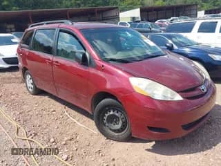 2010 Toyota Sienna CE с VIN 5TDKK4CC8AS310220, выставлен на аукционе IAAI как лот 43016918 с пробегом 233 655 миль миль и . История ставок и продаж доступна на DreamBid. Изображение 1.
