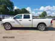 2017 Ram 1500 Tradesman z VIN 1C6RR6ST9HS605293, wystawiony jako IAAI lot #43151679 z przebiegiem 183 474 mil mil oraz . Historia ofert i sprzedaży dostępna na DreamBid. Obrazek 15.