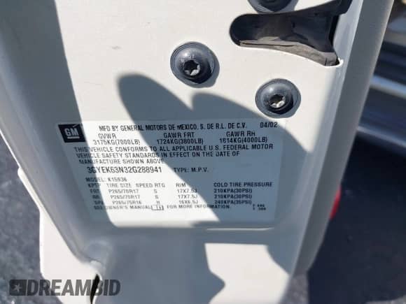 2002 Cadillac Escalade EXT with VIN 3GYEK63N32G288941, listed as a IAAI auction lot 43235158 with 295,475 mi miles and . Bid and sale history available at DreamBid. Image 9.