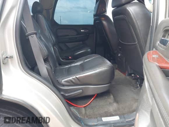 2007 Cadillac Escalade с VIN 1GYFK63877R272764, выставлен на аукционе IAAI как лот 43277037 с пробегом 212 509 миль миль и . История ставок и продаж доступна на DreamBid. Изображение 8.