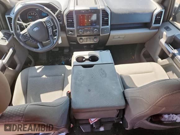 2019 Ford F-150 XL с VIN 1FTEW1C59KKC41113, выставлен на аукционе Copart как лот 67601825 с пробегом 109 847 миль миль и Списание • Salvage title. История ставок и продаж доступна на DreamBid. Изображение 8.