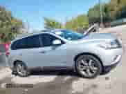 2014 Nissan Pathfinder Platinum Hybrid with VIN 5N1CR2MN5EC642025, listed as a IAAI auction lot 40488450 with 91,360 mi miles and . Bid and sale history available at DreamBid. Image 13.