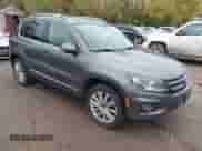 2012 Volkswagen Tiguan S с VIN WVGAV7AXXCW005276, выставлен на аукционе IAAI как лот 43450077 с пробегом 184 064 миль миль и . История ставок и продаж доступна на DreamBid. Изображение 1.
