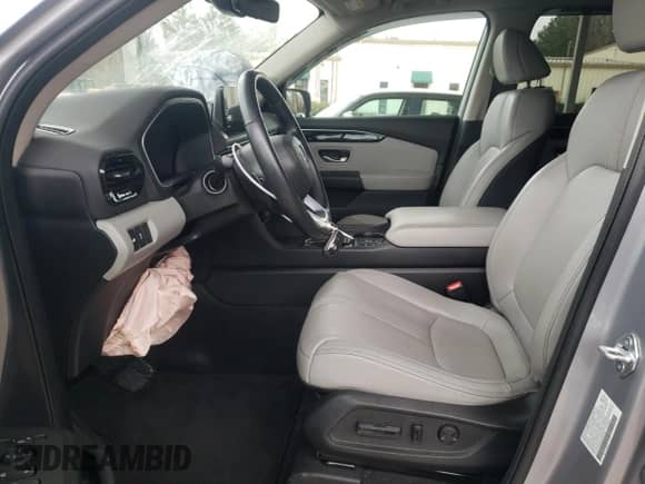 2023 Honda Pilot EX-L z VIN 5FNYG2H55PB006396, wystawiony jako Copart lot #86499074 z przebiegiem Nie podano mil oraz Szkoda całkowita • Salvage title. Historia ofert i sprzedaży dostępna na DreamBid. Obrazek 7.