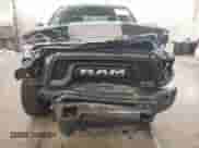 2019 Ram 1500 Warlock z VIN 1C6RR7GG9KS671366, wystawiony jako IAAI lot #42888914 z przebiegiem 76 421 mil mil oraz . Historia ofert i sprzedaży dostępna na DreamBid. Obrazek 6.