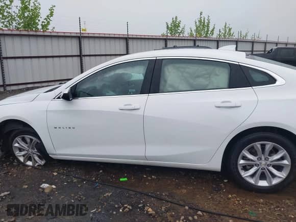2022 Chevrolet Malibu LT z VIN 1G1ZD5ST4NF197008, wystawiony jako IAAI lot #42157334 z przebiegiem 53 085 mil mil oraz . Historia ofert i sprzedaży dostępna na DreamBid. Obrazek 14.