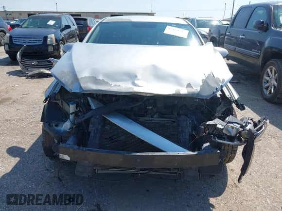 2017 Hyundai Elantra SE z VIN 5NPD84LF1HH042273, wystawiony jako IAAI lot #43158363 z przebiegiem 125 043 mil mil oraz . Historia ofert i sprzedaży dostępna na DreamBid. Obrazek 6.