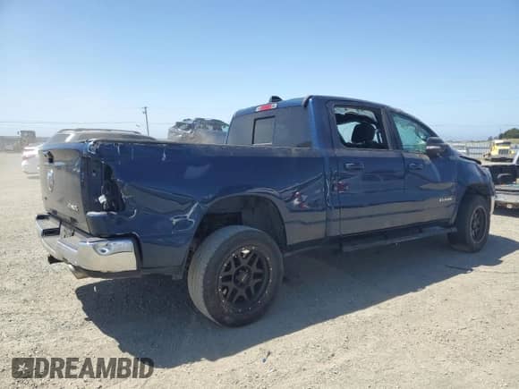 2021 Ram 1500 Big Horn z VIN 1C6SRFMTXMN562364, wystawiony jako Copart lot #55867085 z przebiegiem 77 000 mil mil oraz Szkoda całkowita • Salvage title. Historia ofert i sprzedaży dostępna na DreamBid. Obrazek 3.