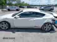 2012 Hyundai Genesis Coupe Premium with VIN KMHHT6KD0CU077036, listed as a IAAI auction lot 43034899 with 164,397 mi miles and . Bid and sale history available at DreamBid. Image 15.