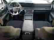 2024 Hyundai Santa Fe SE z VIN 5NMP14GL4RH049850, wystawiony jako Copart lot #81987004 z przebiegiem 2 897 mil mil oraz Szkoda całkowita • Salvage title. Historia ofert i sprzedaży dostępna na DreamBid. Obrazek 8.