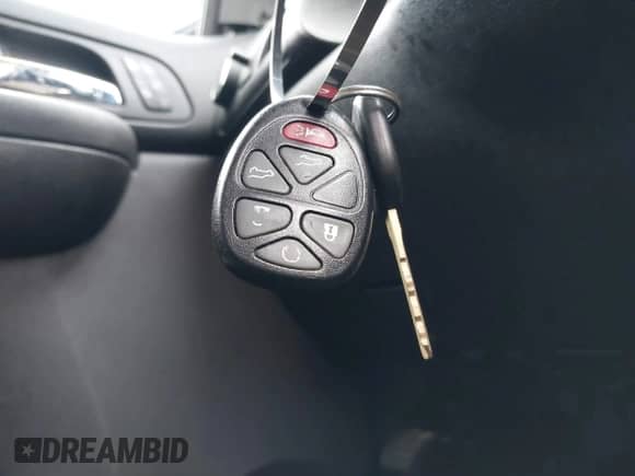 2008 Chevrolet Tahoe LTZ с VIN 1GNFC13008R192473, выставлен на аукционе IAAI как лот 41353411 с пробегом 163 581 миль миль и . История ставок и продаж доступна на DreamBid. Изображение 11.