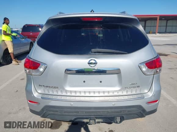 2015 Nissan Pathfinder Platinum with VIN 5N1AR2MMXFC613832, listed as a IAAI auction lot 42628734 with 182,941 mi miles and . Bid and sale history available at DreamBid. Image 17.