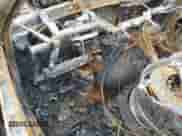 2017 BMW M3 z VIN WBS8M9C59H5G84768, wystawiony jako Copart lot #71323284 z przebiegiem Nie podano mil oraz Nie do naprawy • Non repairable. Historia ofert i sprzedaży dostępna na DreamBid. Obrazek 9.