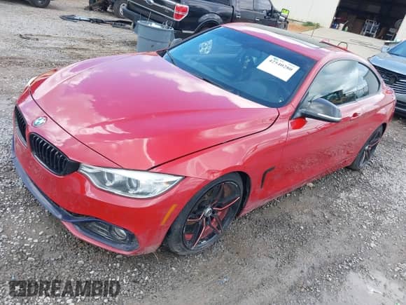 2015 BMW 4 Series 428i с VIN WBA3N3C59FK233912, выставлен на аукционе IAAI как лот 42540280 с пробегом Не указан миль и . История ставок и продаж доступна на DreamBid. Изображение 17.