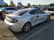 2008 Hyundai Tiburon GS с VIN KMHHM66DX8U291384, выставлен на аукционе Copart как лот 85974854 с пробегом 106 391 миль миль и Списание • Salvage title. История ставок и продаж доступна на DreamBid. Изображение 3.