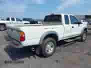 2004 Toyota Tacoma PreRunner z VIN 5TESM92N54Z402807, wystawiony jako IAAI lot #42596875 z przebiegiem Nie podano mil oraz . Historia ofert i sprzedaży dostępna na DreamBid. Obrazek 4.